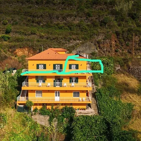 The * Arco da Calheta (Madeira)